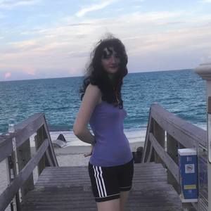 Meet your Posher, Kara